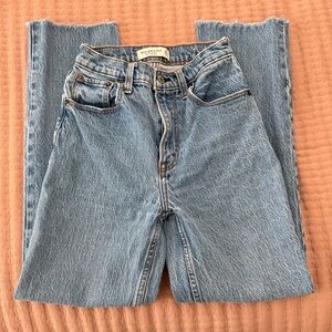 Abercrombie The 90s Straight Ultra High Rise Jeans